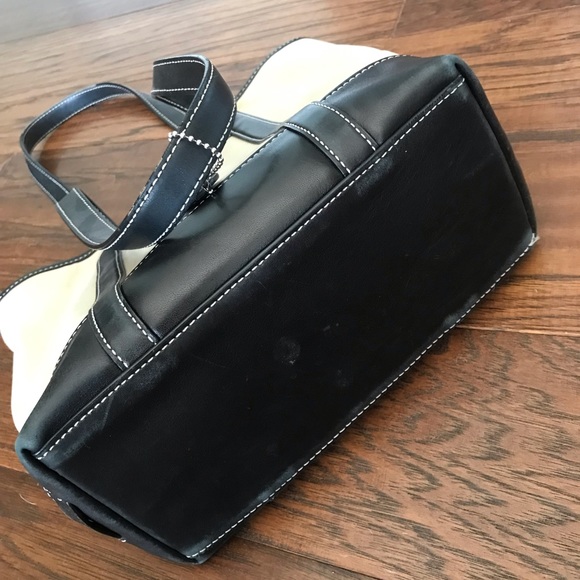 Coach Small tote (I used as a purse) - Picture 3 of 4